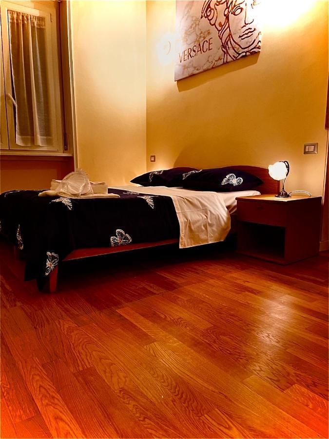 Easy Italy Balcony Appartement *